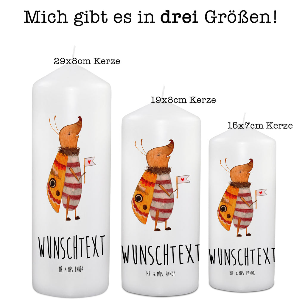 Personalisierte Kerze Nachtfalter mit Fähnchen Kerze, Taufkerze, Kommunionskerze, Geburtstagskerze, Geschenk Kerze, Taufgeschenk Kerze, Kerze mit Druck, Besondere Kerze, Geschenkidee Kerze, Kerze für Kommunion, kerze personalisiert, personalisierte kerze, personalisierte kerzen, Tiermotive, Gute Laune, lustige Sprüche, Tiere, Nachtfalter, Käfer, Spruch lustig, Spruch witzig, süß, niedlich, Küche Deko, Was kostet die Welt